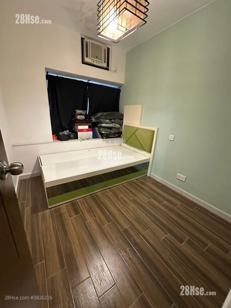 Tai Hing Gardens Sell 2 Bedrooms 419 ft²