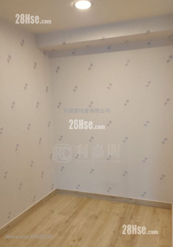 溱岸8号 售盘 4 房 1,168 平方尺