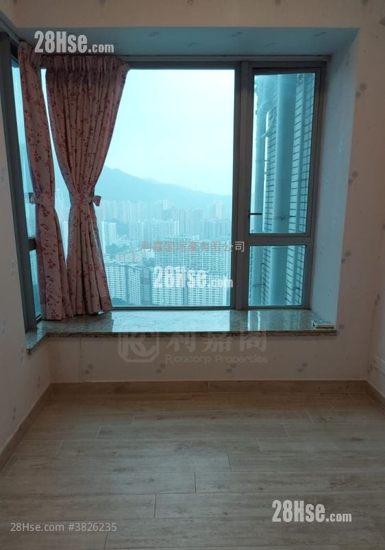 溱岸8号 售盘 4 房 1,168 平方尺