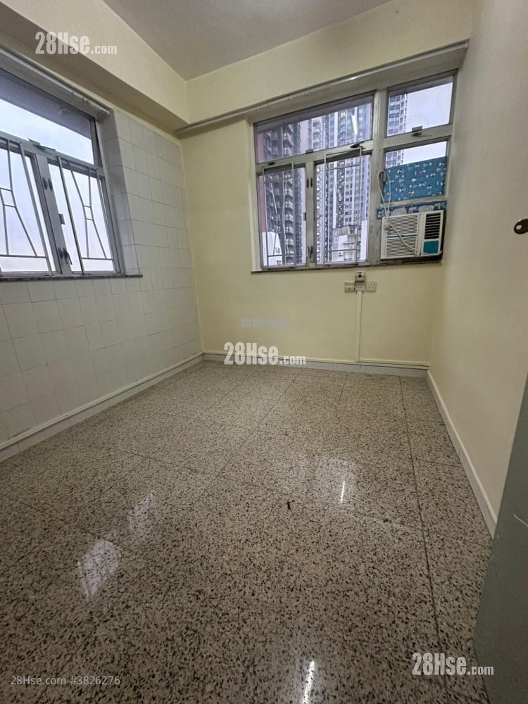 Kwong Fung House Rental 2 Bedrooms , 1 Bathroom 481 ft²