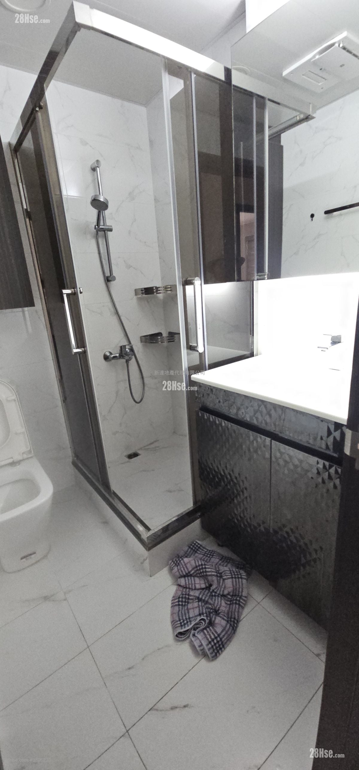 村屋 租盤 開放式間隔 , 1 浴室 1,400 平方呎