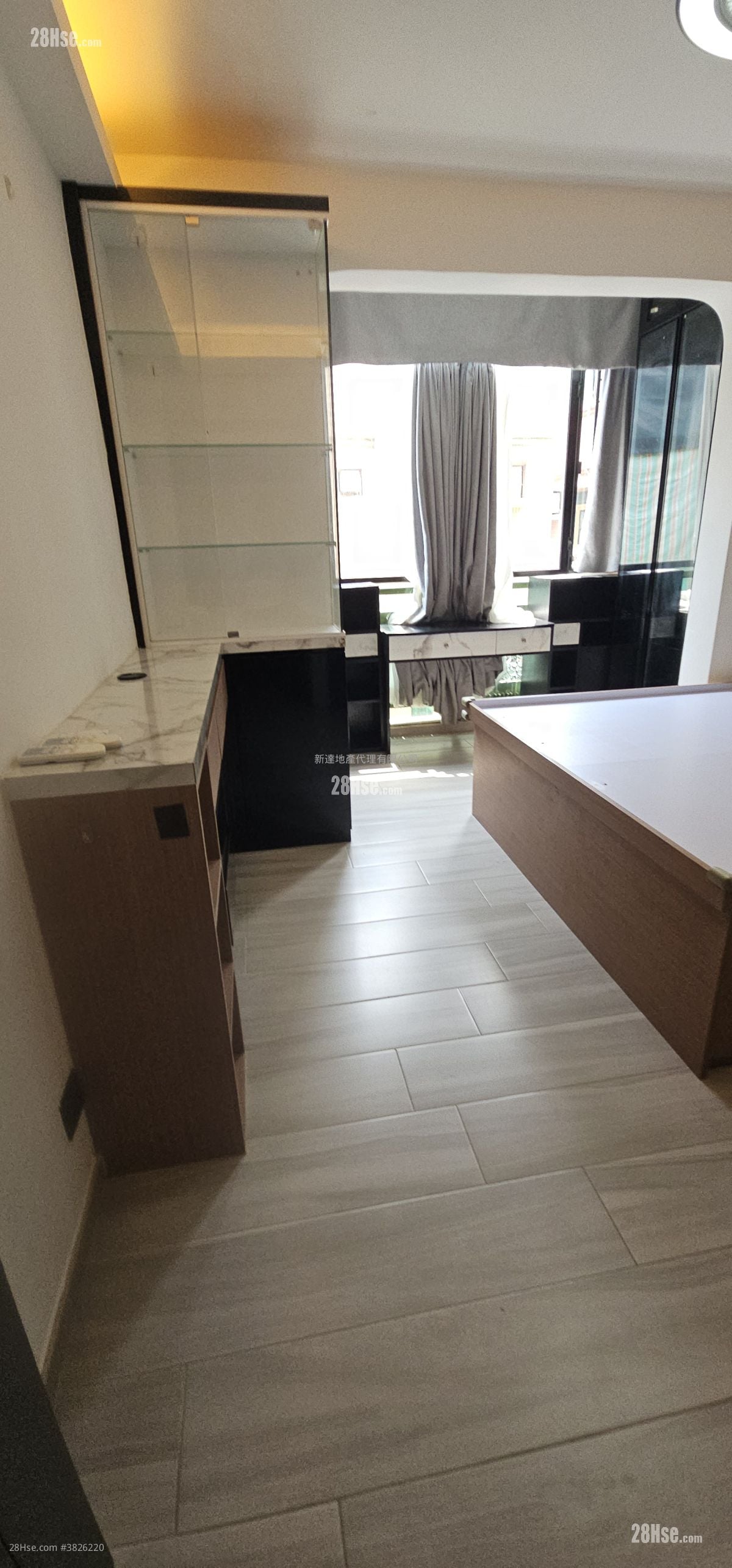 村屋 租盤 開放式間隔 , 1 浴室 1,400 平方呎