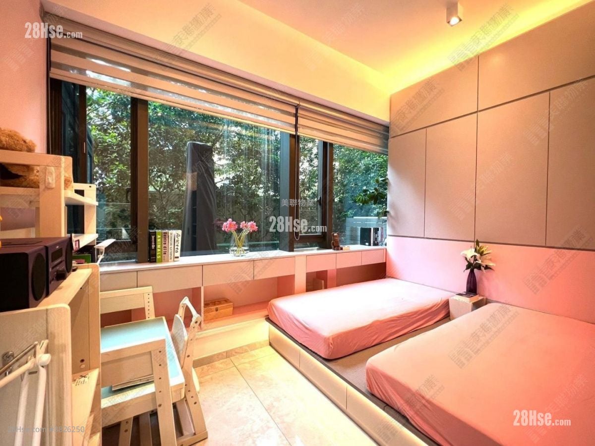 One Homantin Sell 2 Bedrooms , 2 Bathrooms 863 ft²