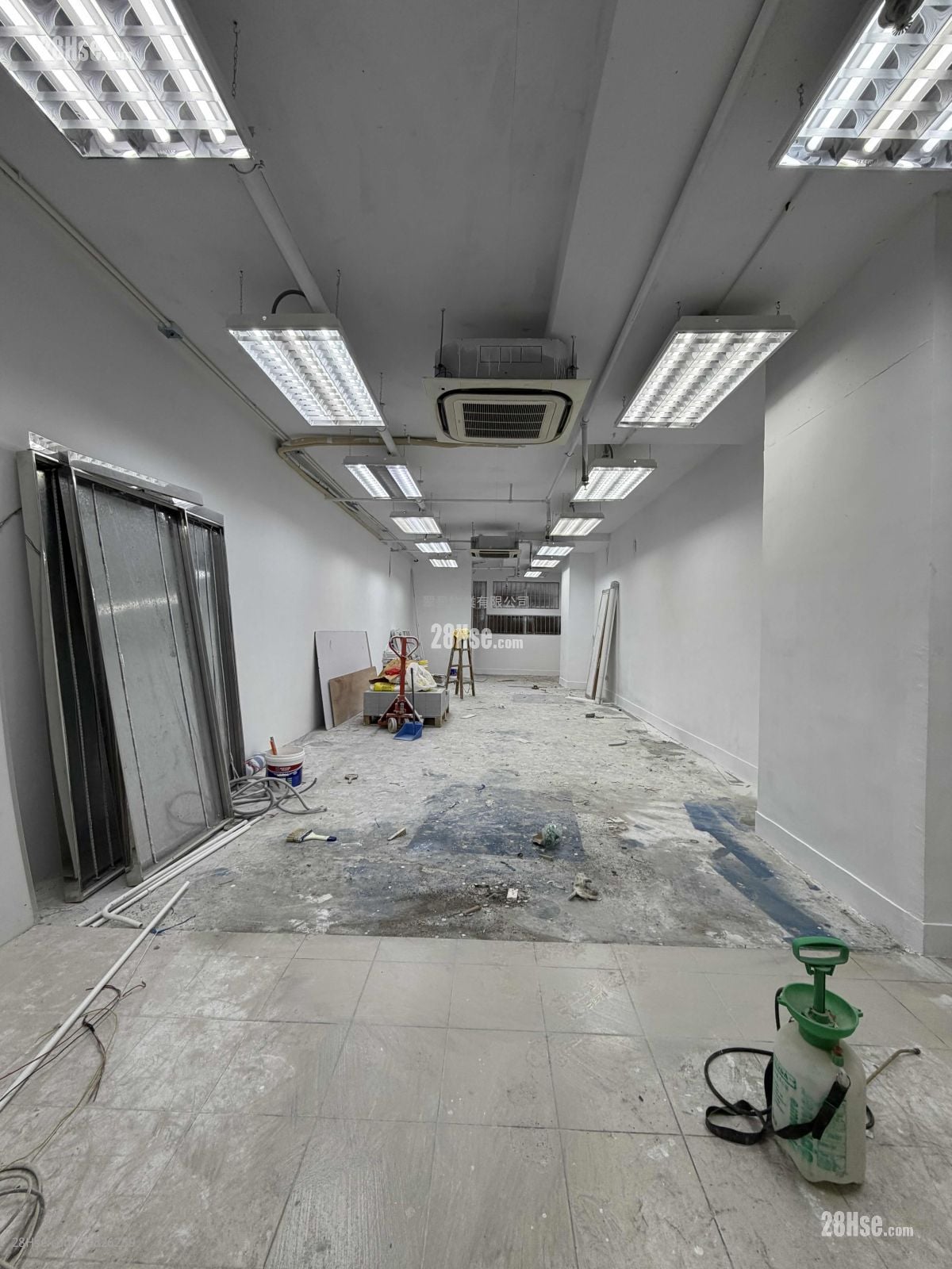 駱駝漆大廈 租盤 767 平方呎