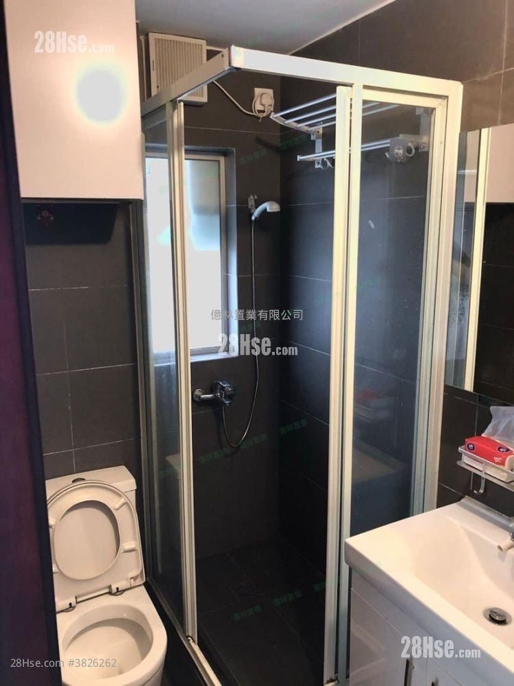 康華苑 售盤 2 房 , 1 浴室 380 平方呎