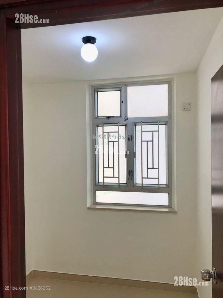 康華苑 售盤 2 房 , 1 浴室 380 平方呎