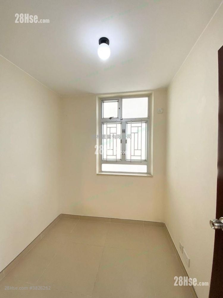 康華苑 售盤 2 房 , 1 浴室 380 平方呎