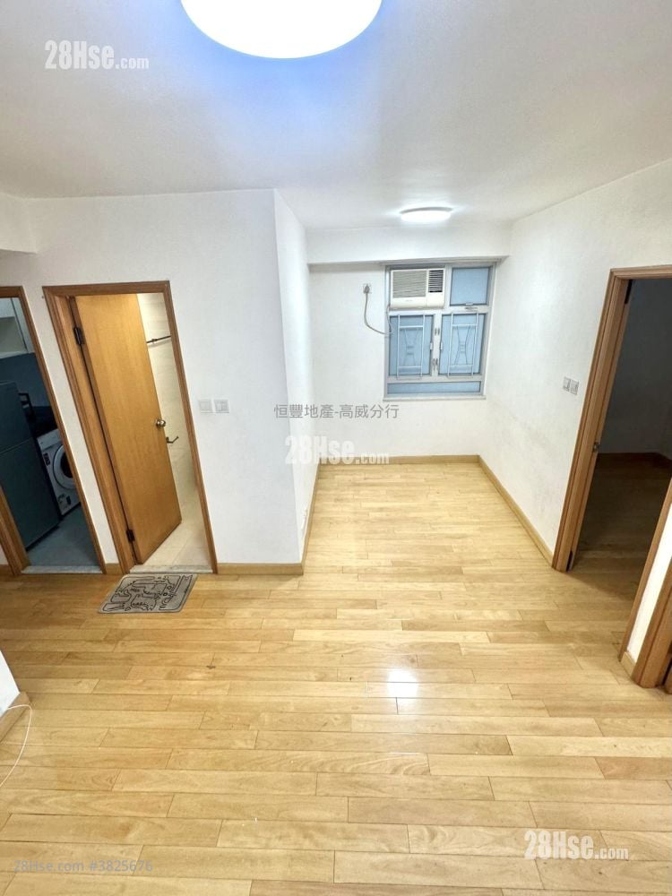 Koway Court Rental 2 Bedrooms , 1 Bathroom 396 ft²