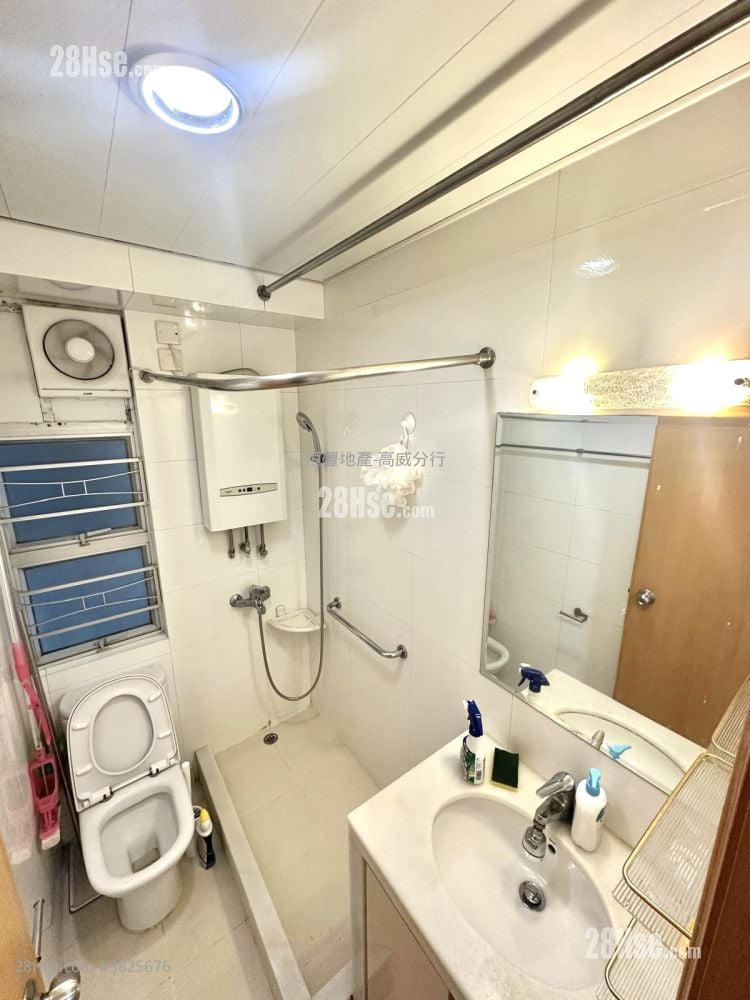 Koway Court Rental 2 Bedrooms , 1 Bathroom 396 ft²