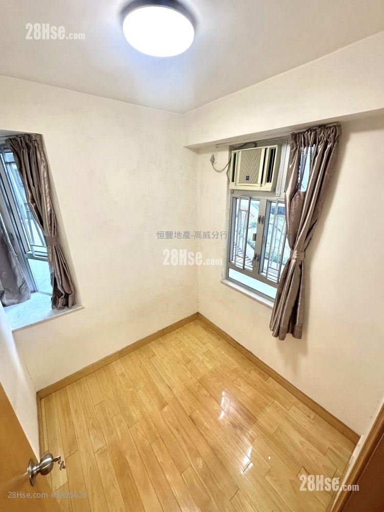 Koway Court Rental 2 Bedrooms , 1 Bathroom 396 ft²