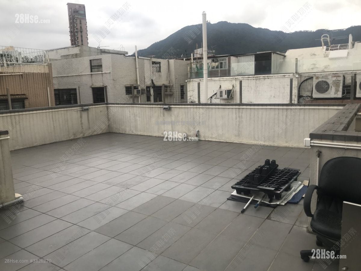 Tat Chee Court Sell 3 Bedrooms 649 ft²