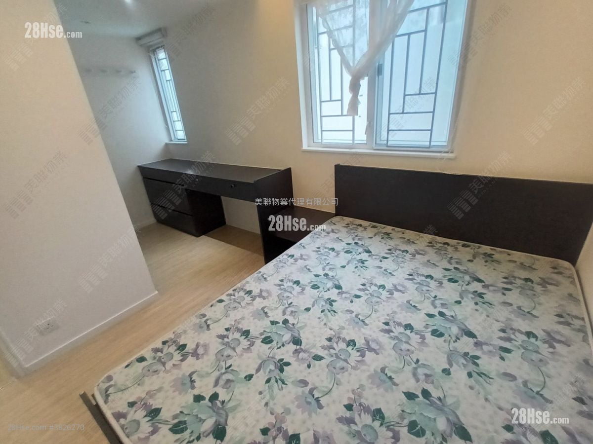 Tat Chee Court Sell 3 Bedrooms 649 ft²