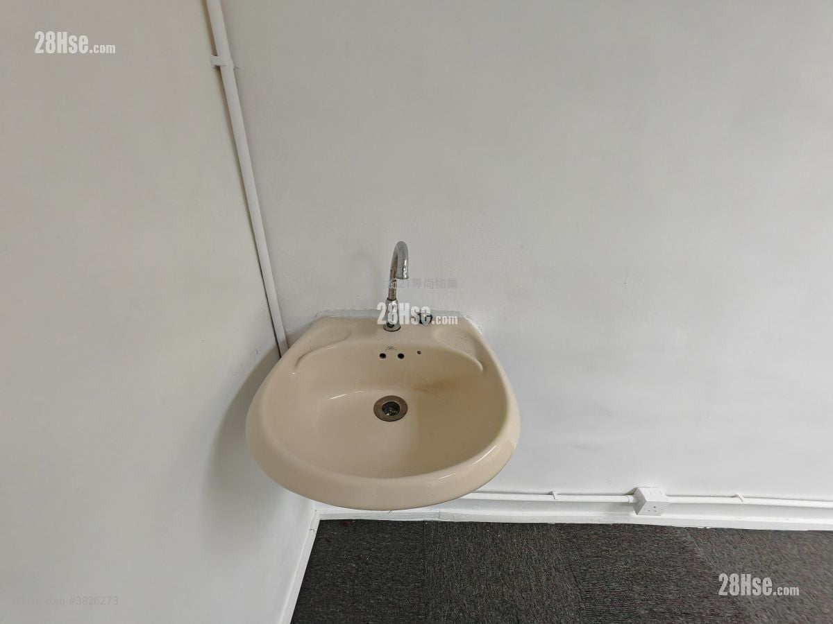 坚雄商业大厦 租盘