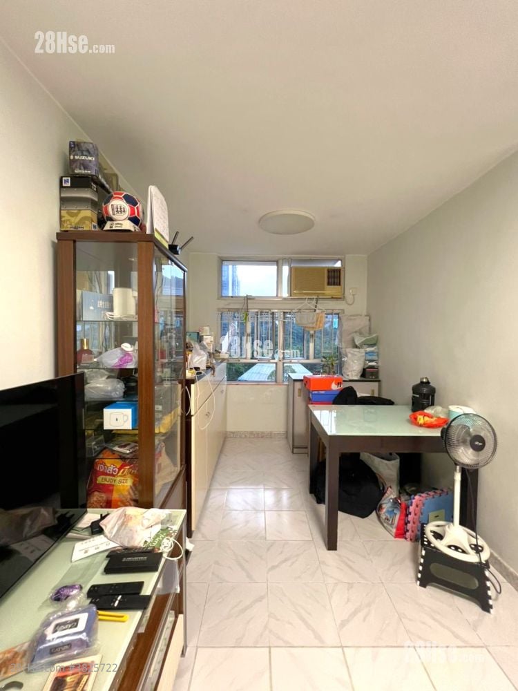 Yee Tsui Court Rental 2 Bedrooms , 1 Bathroom 429 ft²