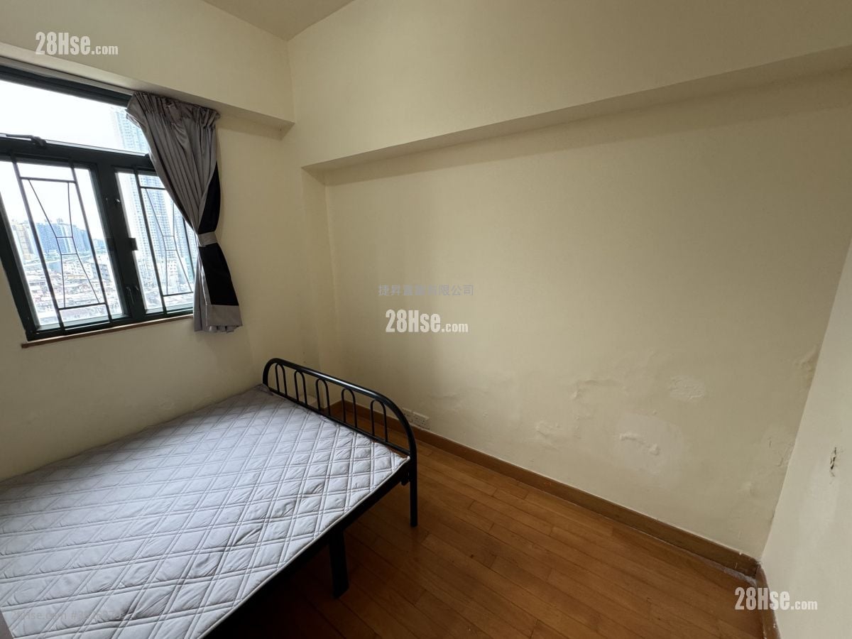 Kingsgate Sell 3 Bedrooms , 1 Bathroom 524 ft²