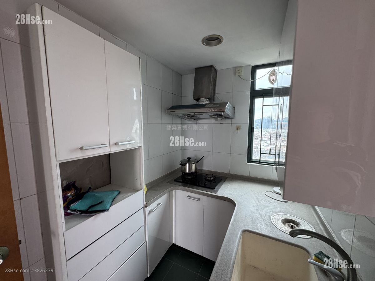 Kingsgate Sell 3 Bedrooms , 1 Bathroom 524 ft²