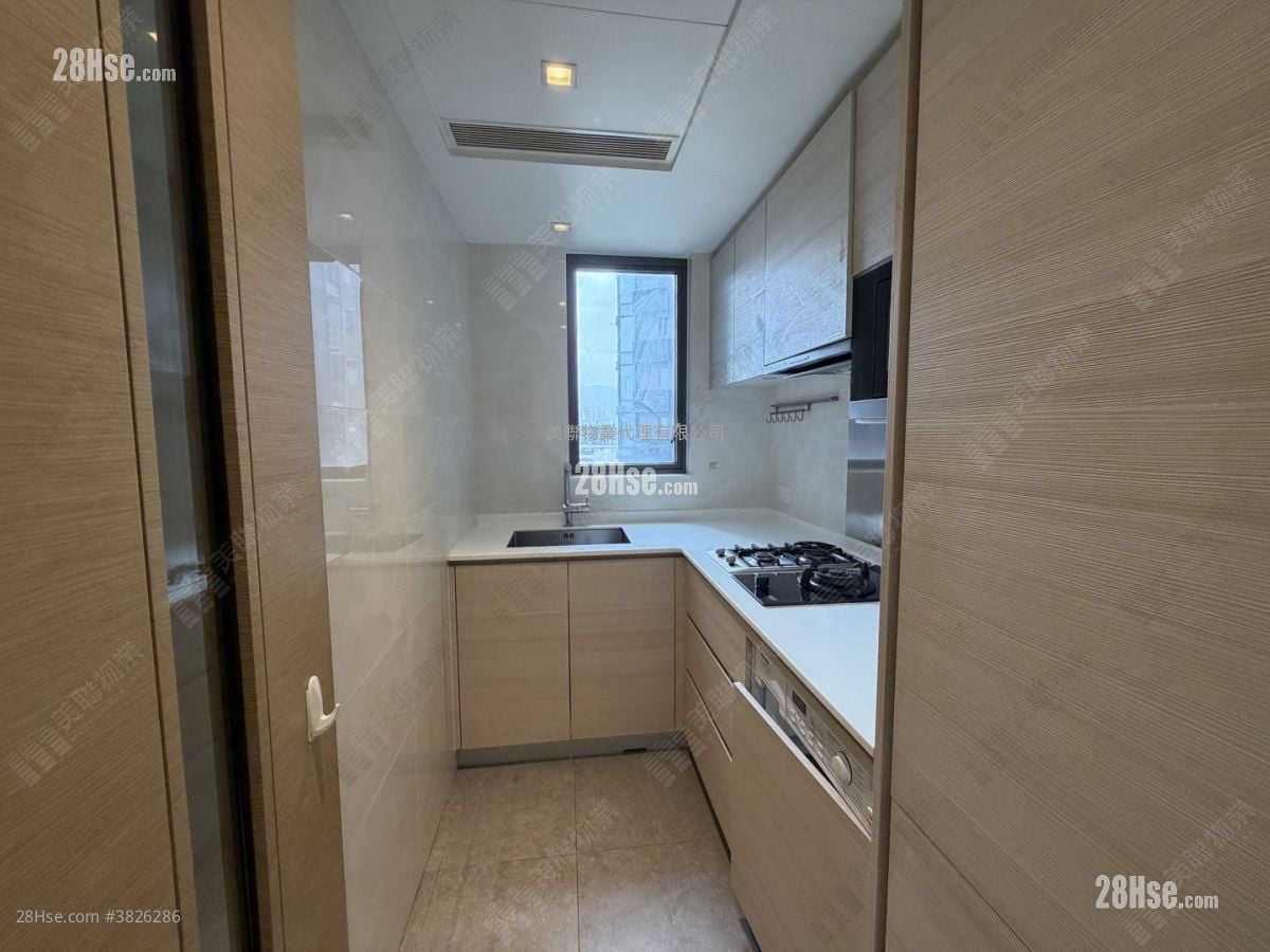 皓畋 售盘 3 房 670 平方尺