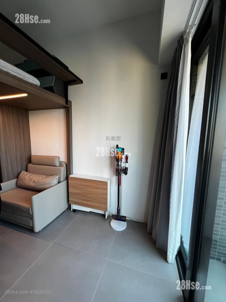 Larchwood Sell Studio , 1 Bathroom 203 ft²