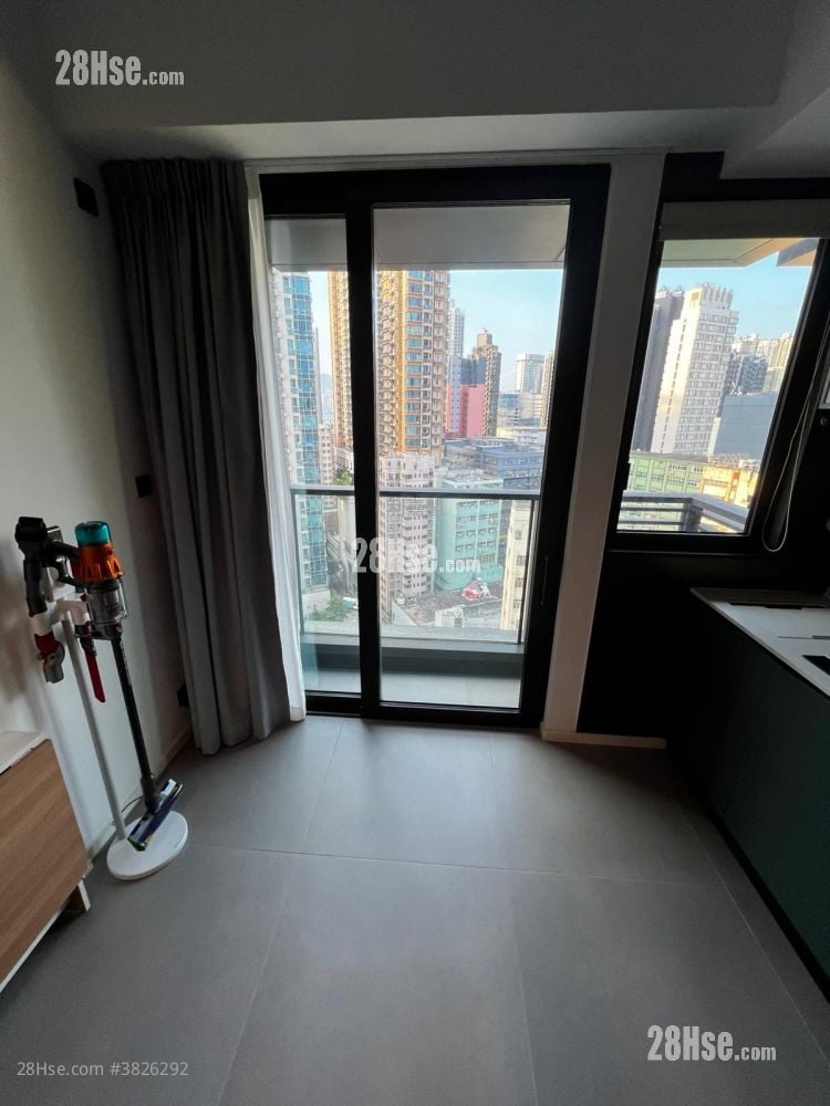 Larchwood Sell Studio , 1 Bathroom 203 ft²