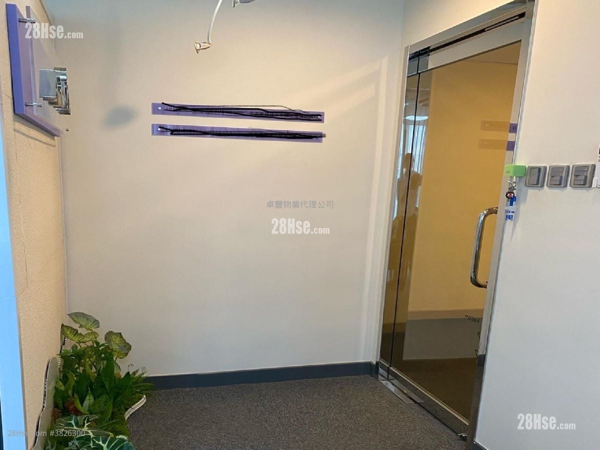 香港中心 租盤 1 房 586 平方呎