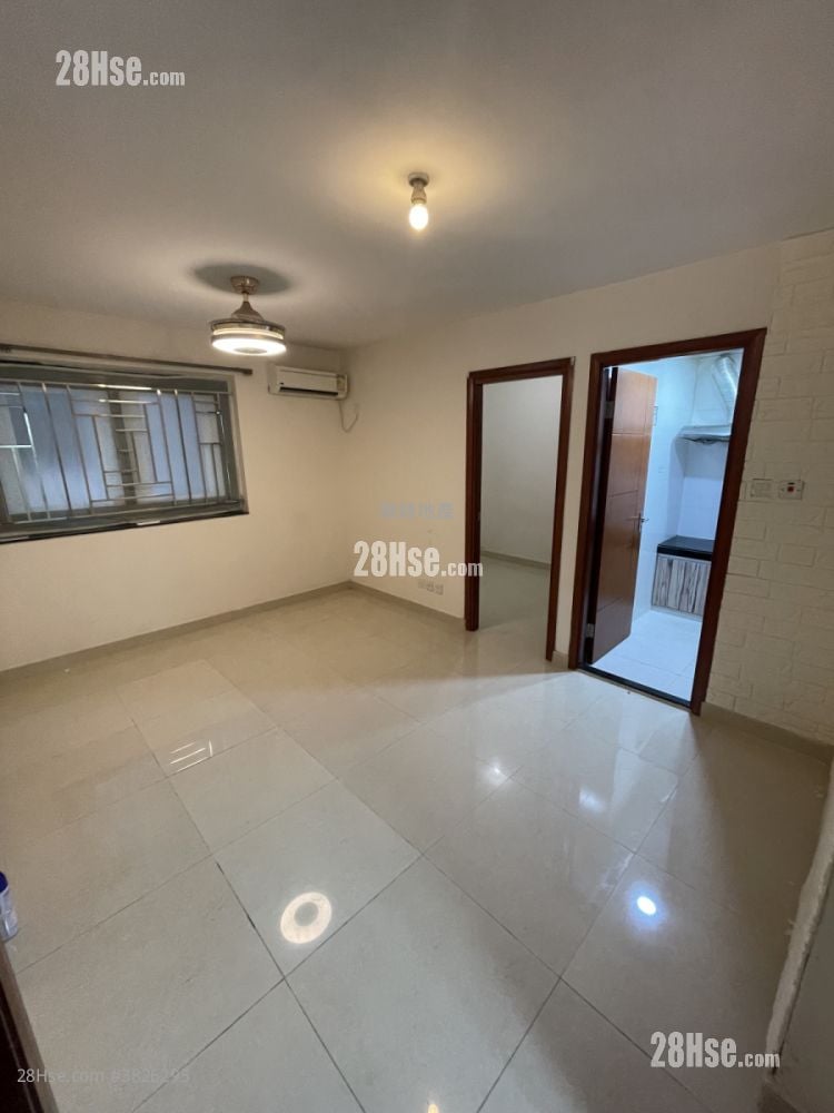 村屋 售盘 2 房 , 1 浴室 450 平方尺