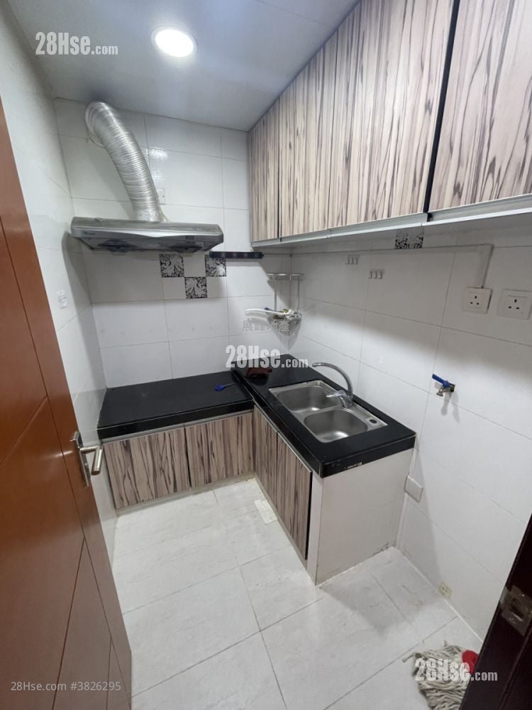 村屋 售盘 2 房 , 1 浴室 450 平方尺