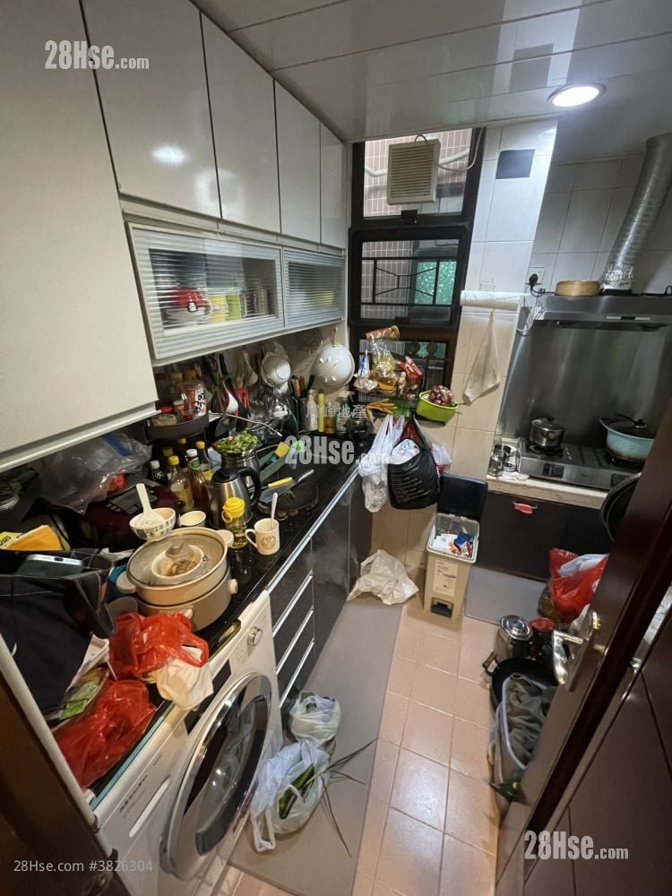 村屋 售盘 3 房 , 1 浴室 700 平方尺