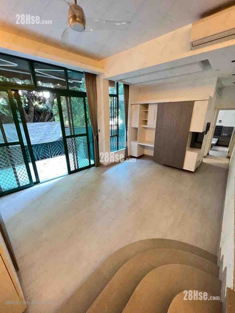 Recours La Serre Sell 2 Bedrooms 841 ft²