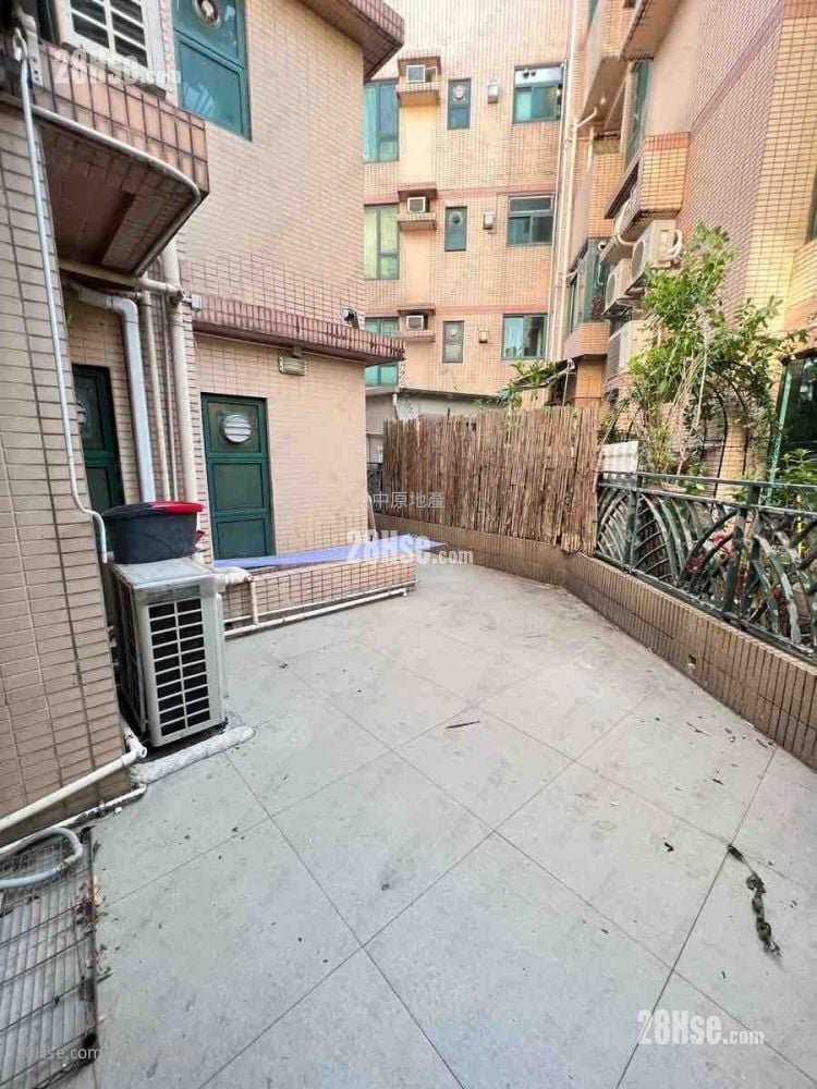 Recours La Serre Sell 2 Bedrooms 841 ft²