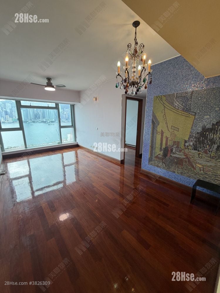 君臨天下 售盤 2 房 750 平方呎