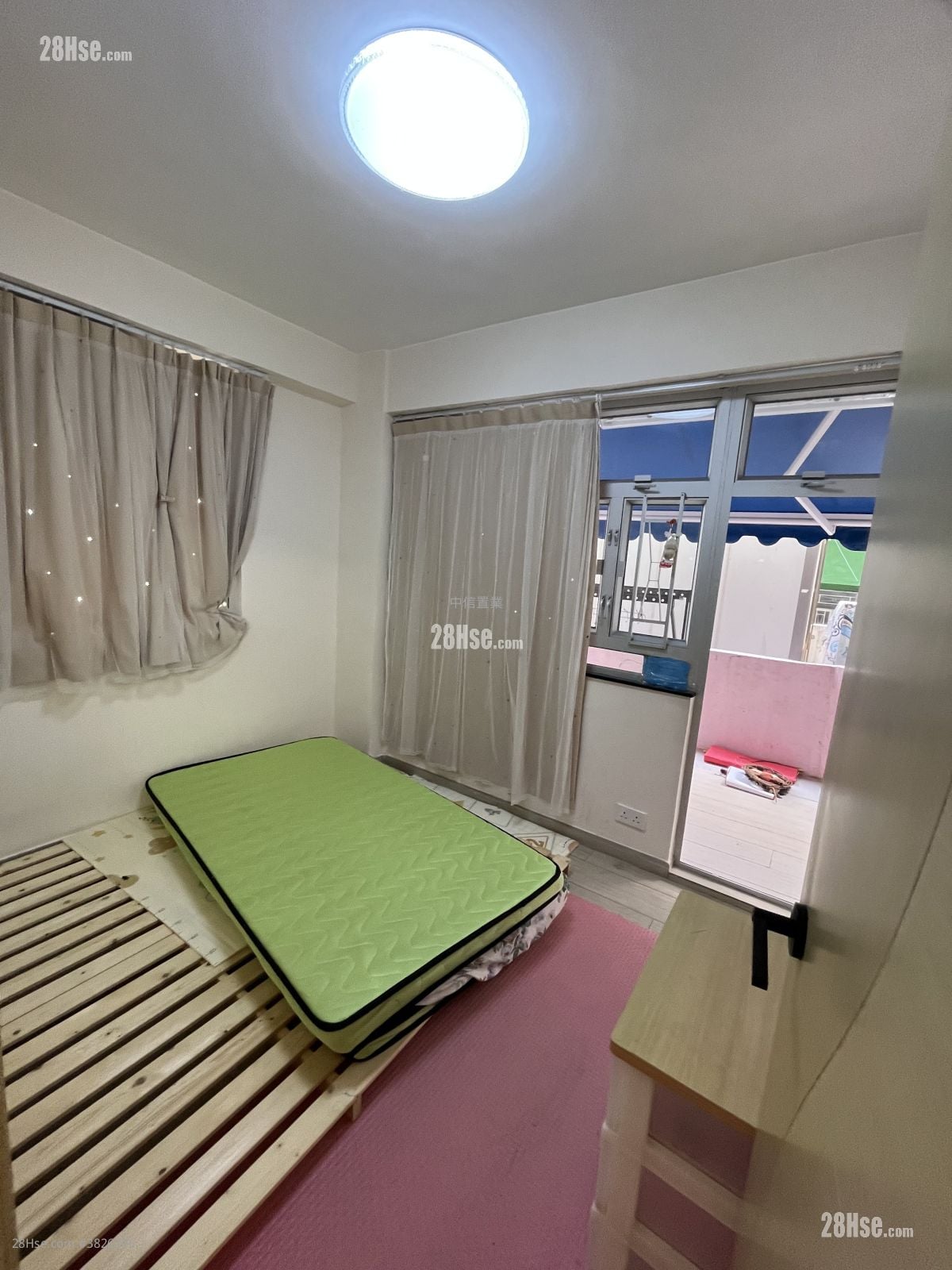 On Wo Gardens Rental 3 Bedrooms , 1 Bathroom 490 ft²