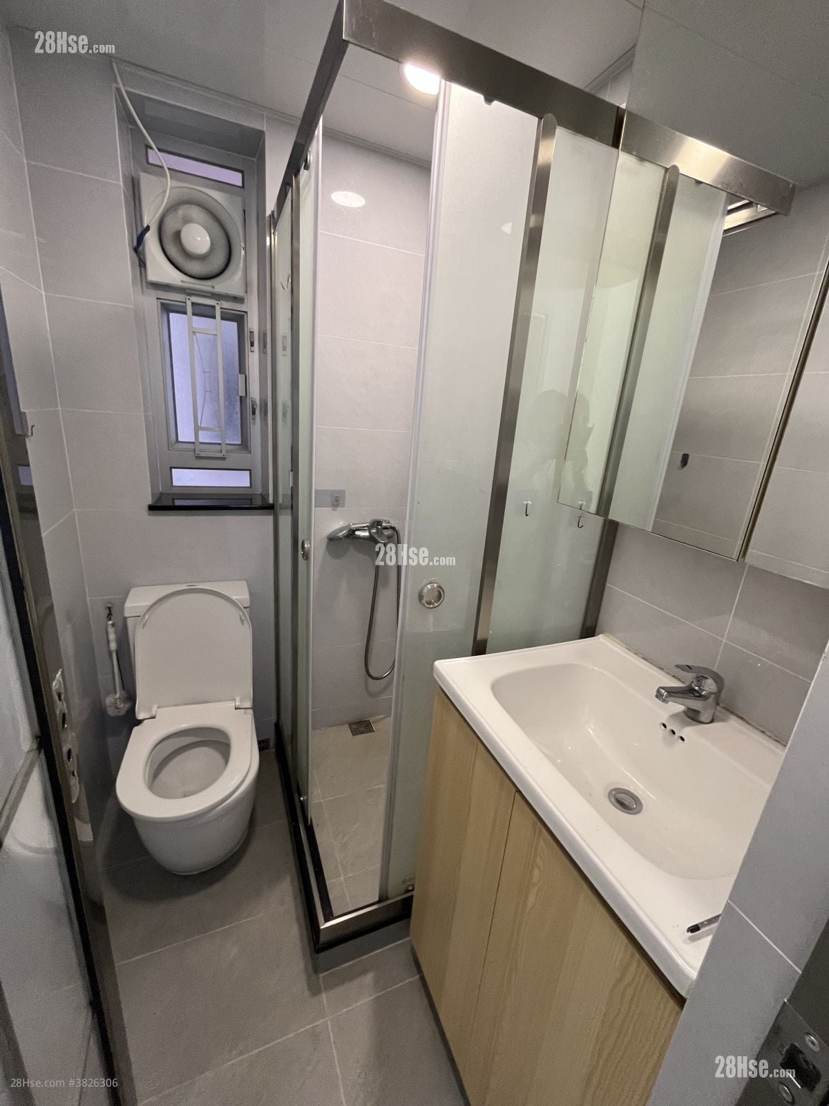 On Wo Gardens Rental 3 Bedrooms , 1 Bathroom 490 ft²