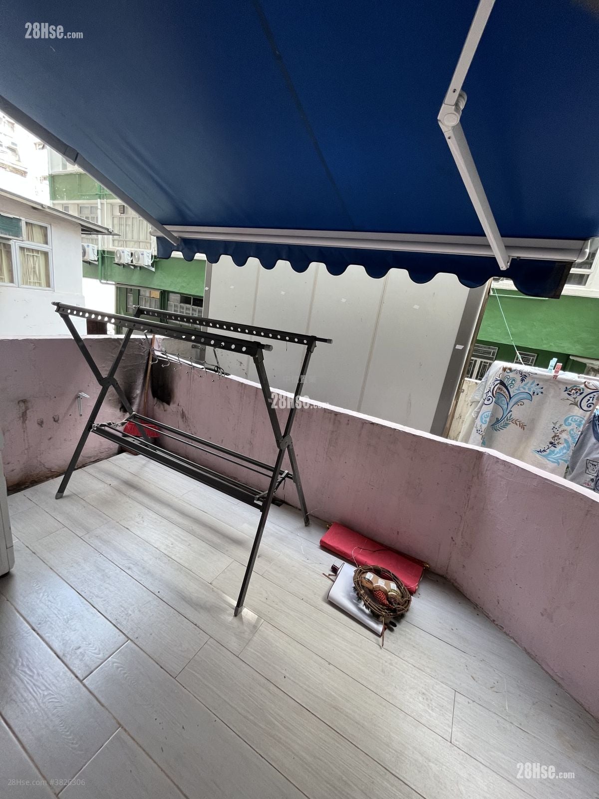 On Wo Gardens Rental 3 Bedrooms , 1 Bathroom 490 ft²