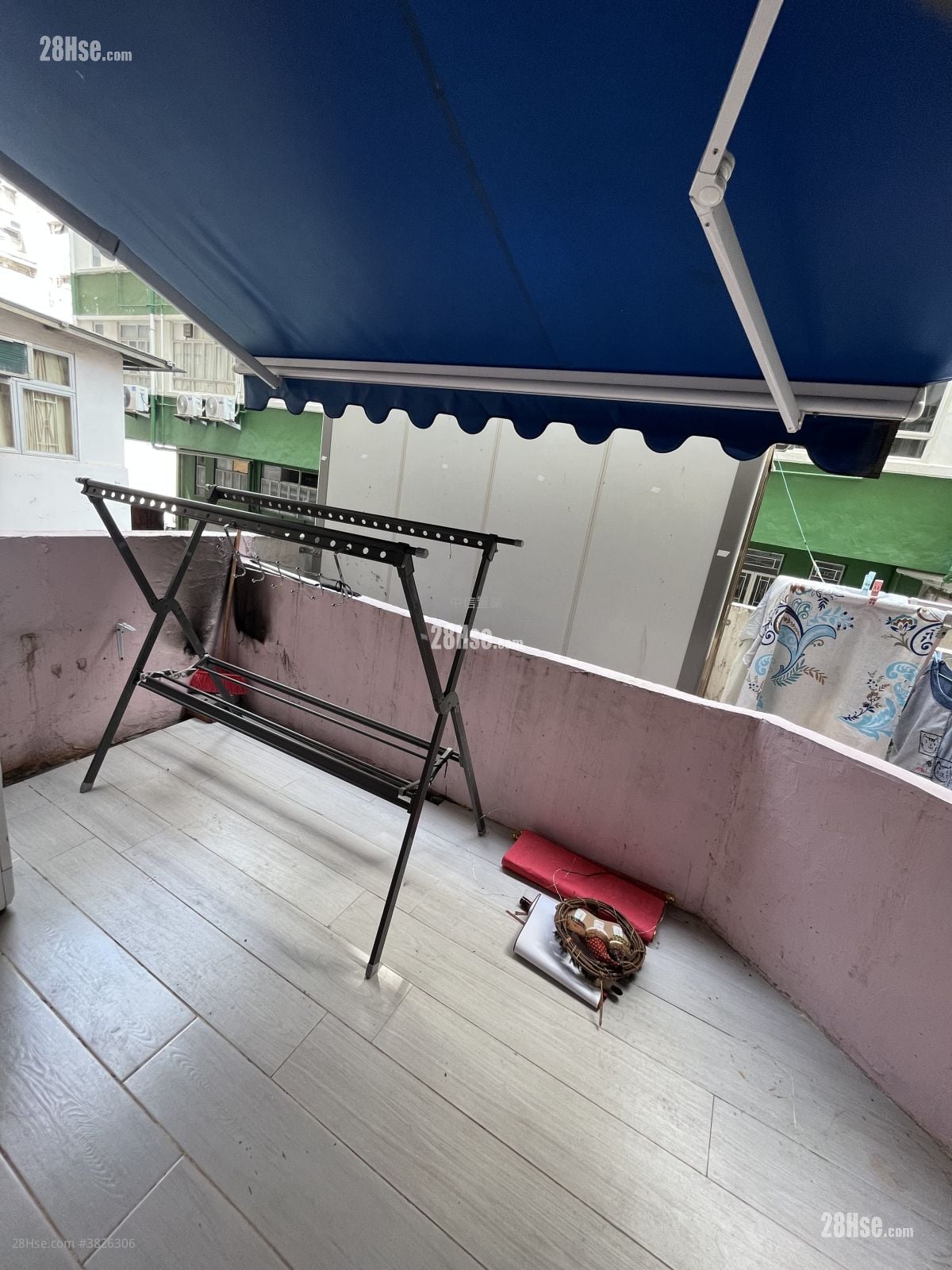 On Wo Gardens Rental 3 Bedrooms , 1 Bathroom 490 ft²