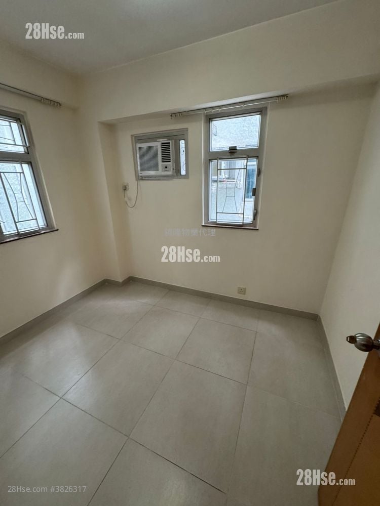 Wyler Garden Rental 2 Bedrooms , 1 Bathroom 426 ft²