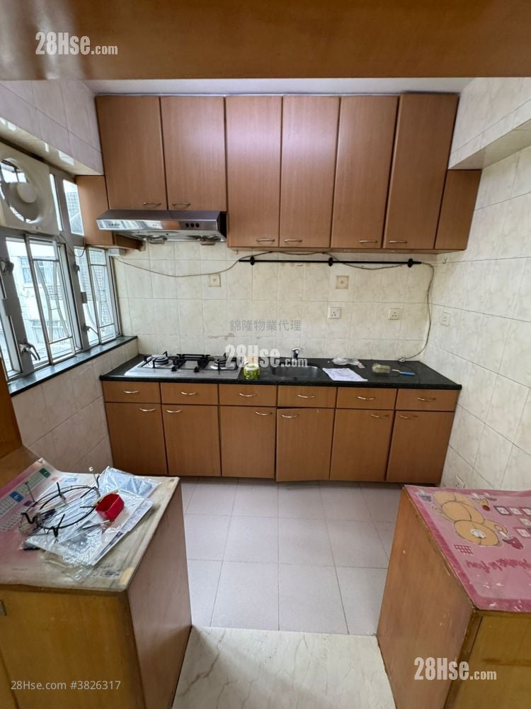 Wyler Garden Rental 2 Bedrooms , 1 Bathroom 426 ft²