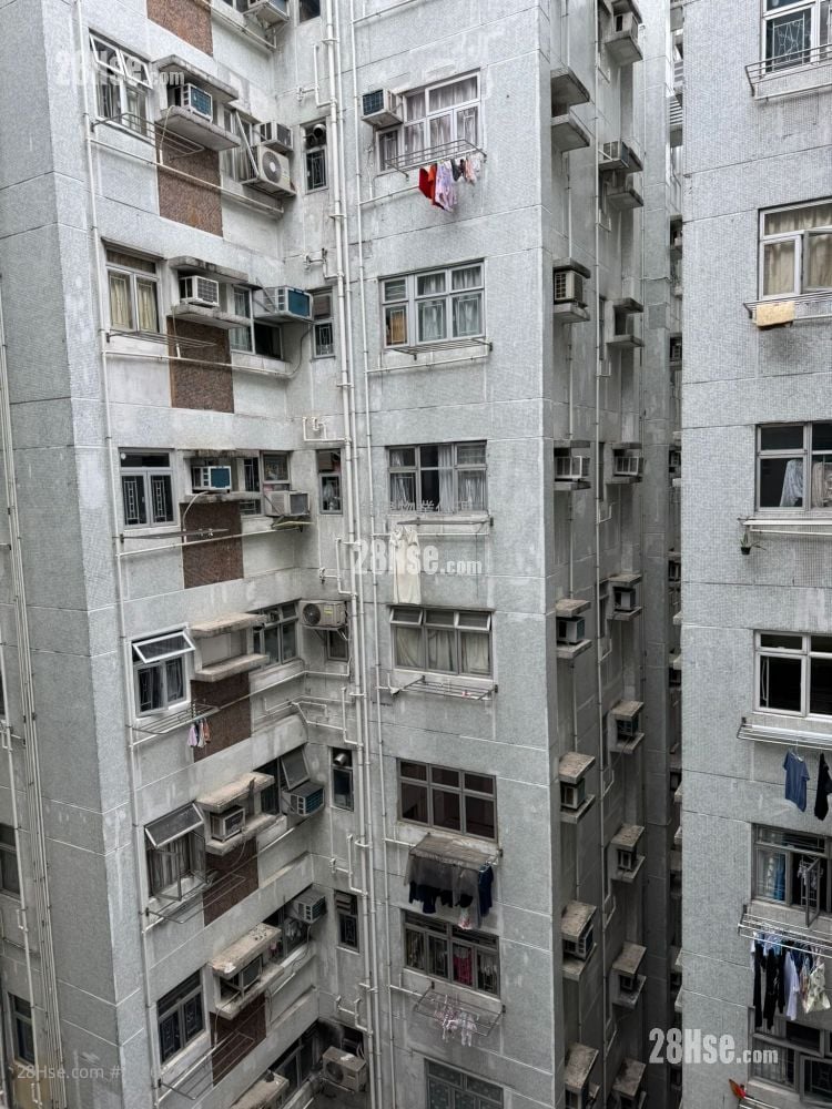 Wyler Garden Rental 2 Bedrooms , 1 Bathroom 426 ft²