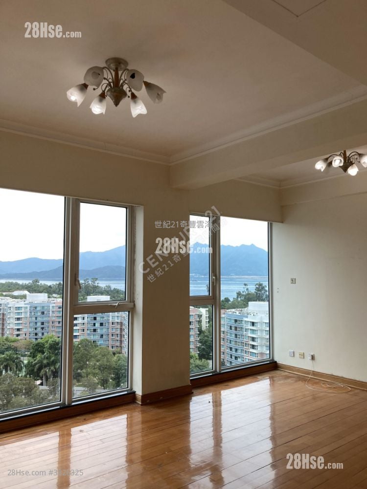 Symphony Bay Sell 4 Bedrooms , 4 Bathrooms 2,136 ft²