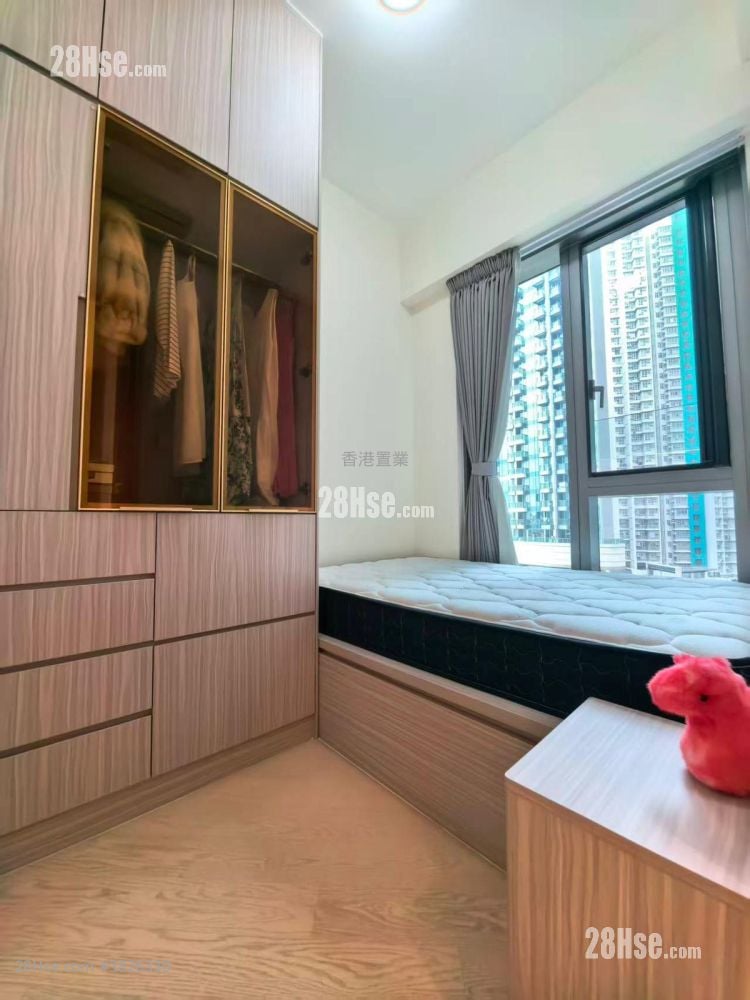 Grand Victoria Sell 3 Bedrooms , 3 Bathrooms 826 ft²