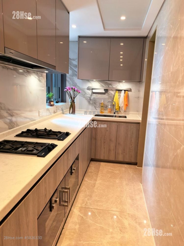 Grand Victoria Sell 3 Bedrooms , 3 Bathrooms 826 ft²