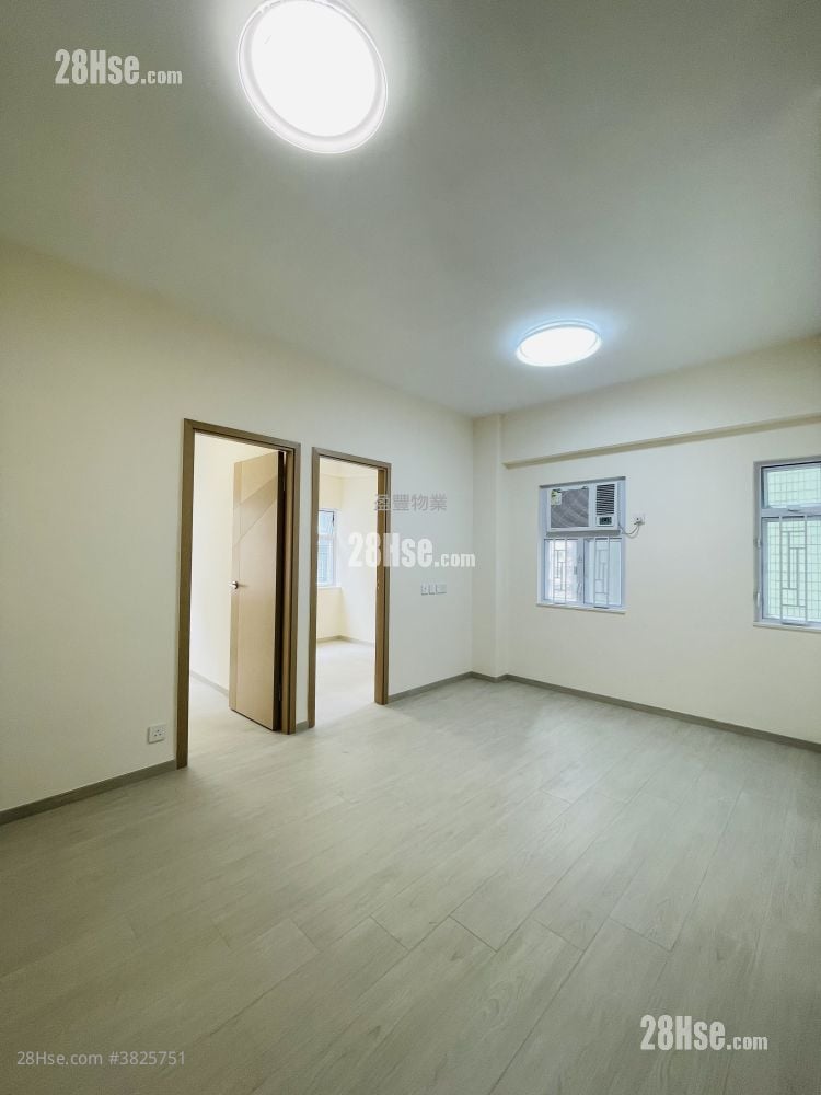 英京大廈 租盤 3 房 , 1 浴室 483 平方呎