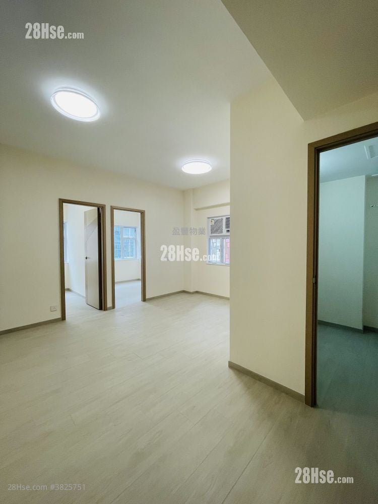 英京大廈 租盤 3 房 , 1 浴室 483 平方呎