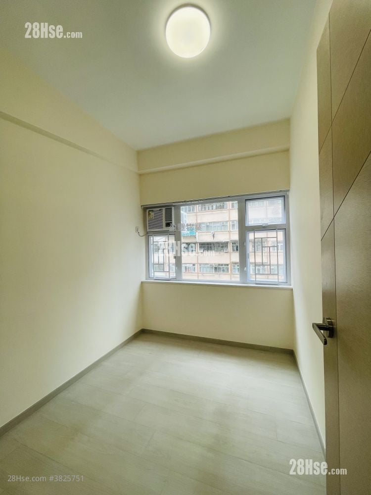 英京大廈 租盤 3 房 , 1 浴室 483 平方呎