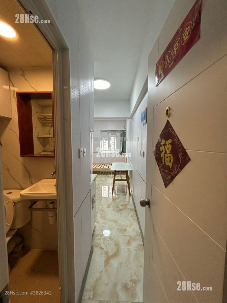 Booman House Rental Studio , 1 Bathroom 160 ft²