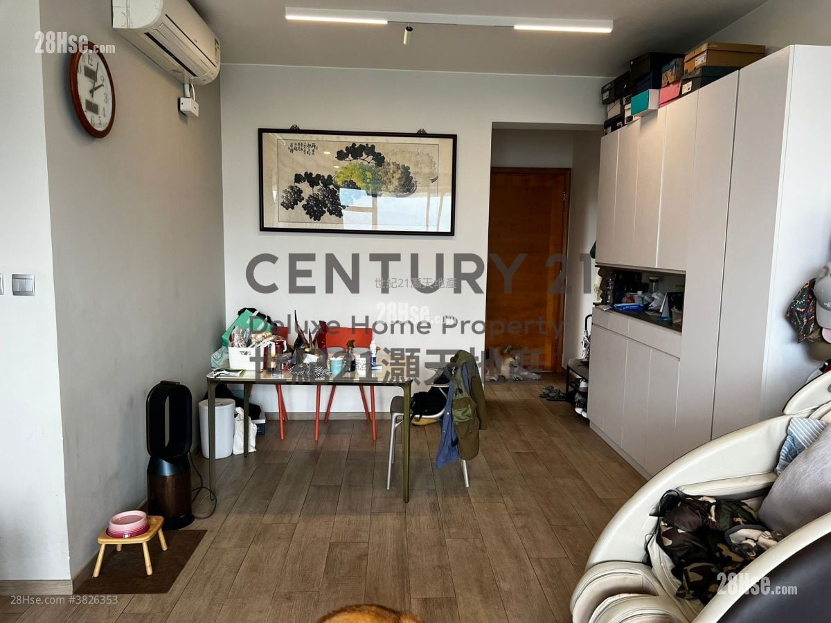 The Grandville Sell 4 Bedrooms , 3 Bathrooms 1,102 ft²