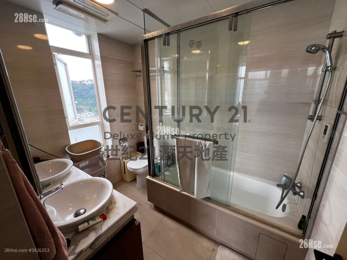 The Grandville Sell 4 Bedrooms , 3 Bathrooms 1,102 ft²