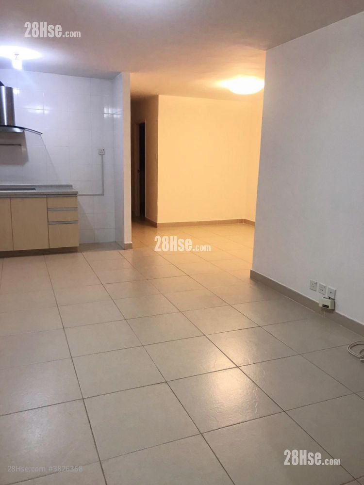 华乐豪庭 租盘 3 房 , 1 浴室 700 平方尺