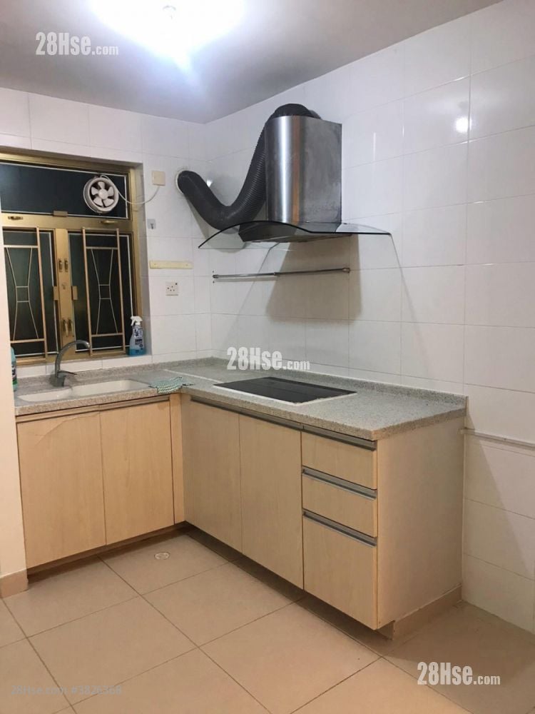 华乐豪庭 租盘 3 房 , 1 浴室 700 平方尺