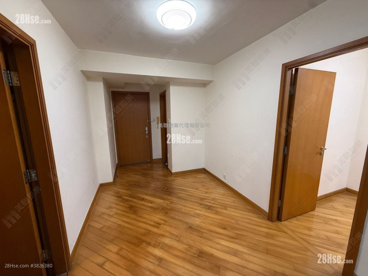 Park Central Rental 2 Bedrooms , 1 Bathroom 406 ft²