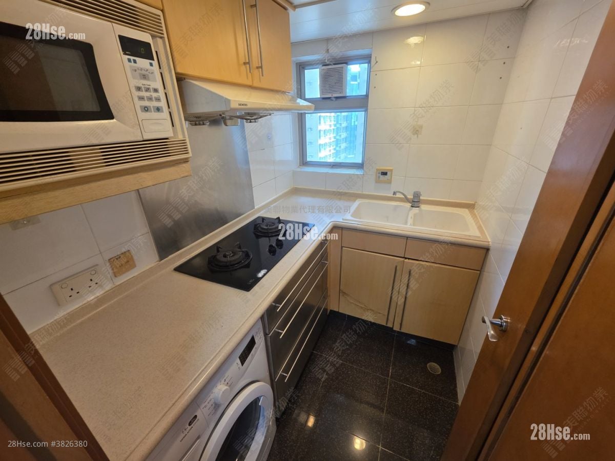 Park Central Rental 2 Bedrooms , 1 Bathroom 406 ft²